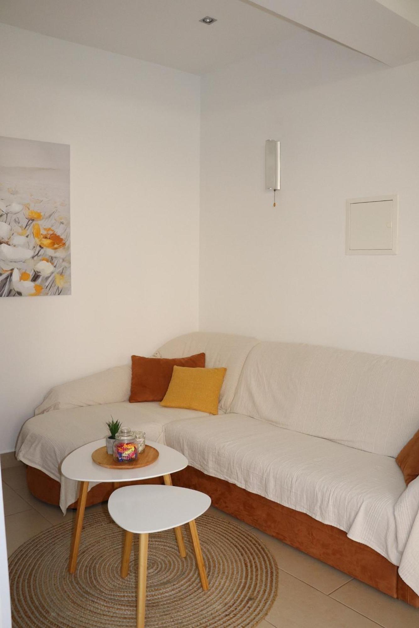 Apartments And Rooms With Parking Space Krk - 5294 Krk Town Habitación foto